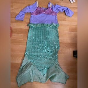 ⭐️Mermaid Costume!⭐️